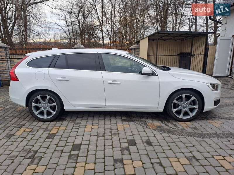 Універсал Volvo V60 2017 в Коломиї
