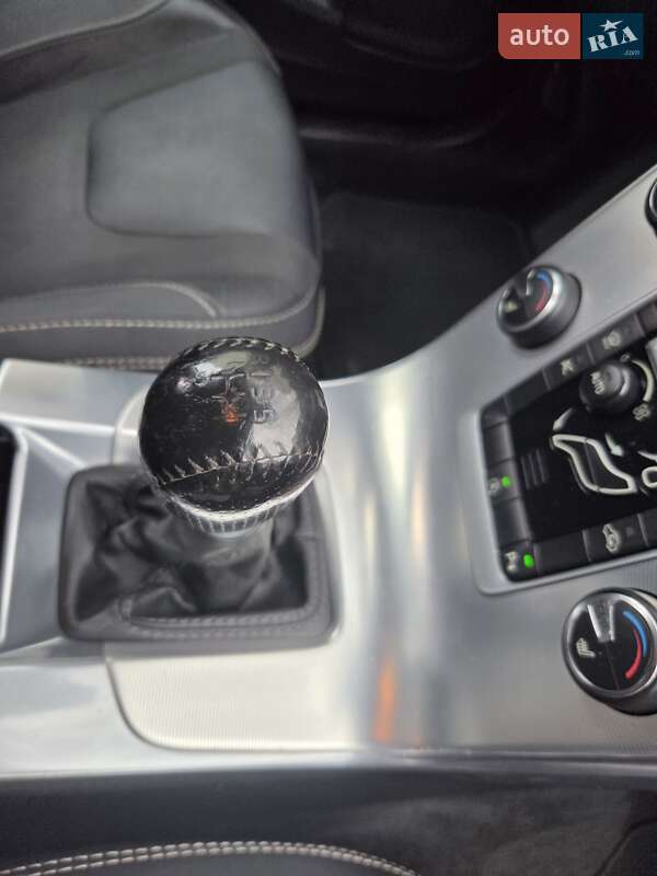 Универсал Volvo V60 2012 в Львове