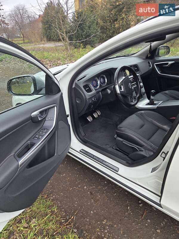 Универсал Volvo V60 2012 в Львове