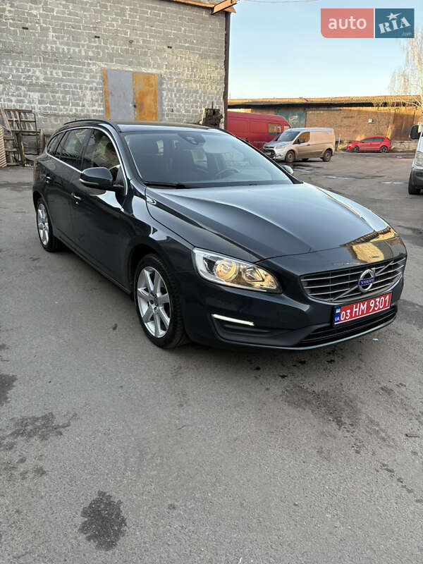 Volvo V60 2015