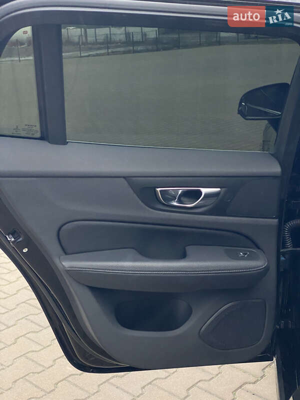 Універсал Volvo V60 2020 в Києві