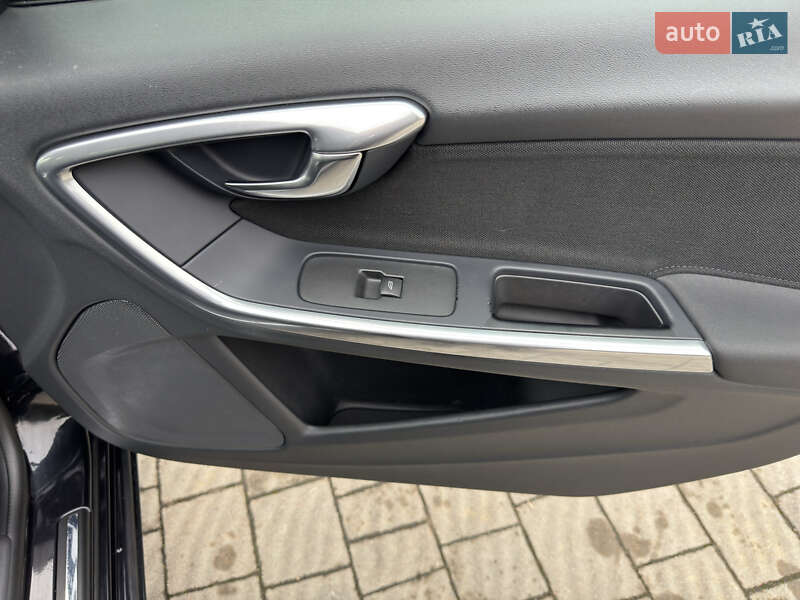 Универсал Volvo V60 2012 в Стрые