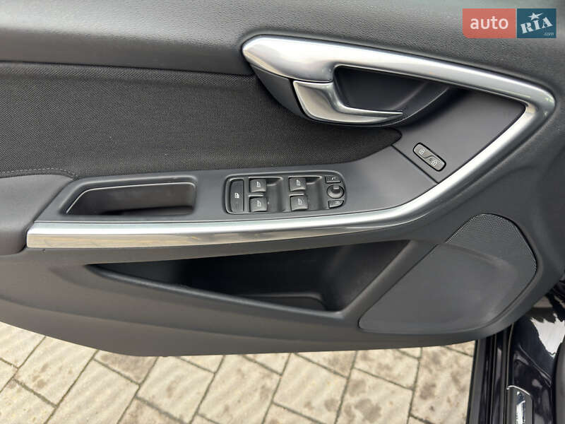 Универсал Volvo V60 2012 в Стрые