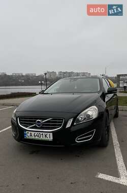 Універсал Volvo V60 2012 в Умані