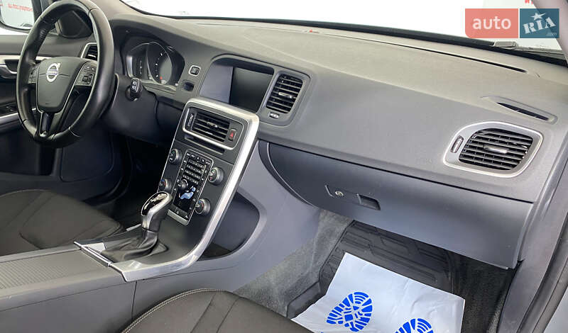 Универсал Volvo V60 2018 в Львове фото 8 Универсал Volvo V60 2018 в Львове