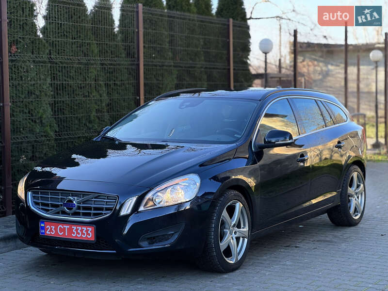 2011 Volvo V60, VIN YV1FW84A1C1042152:plate — фото 1 (autoria)