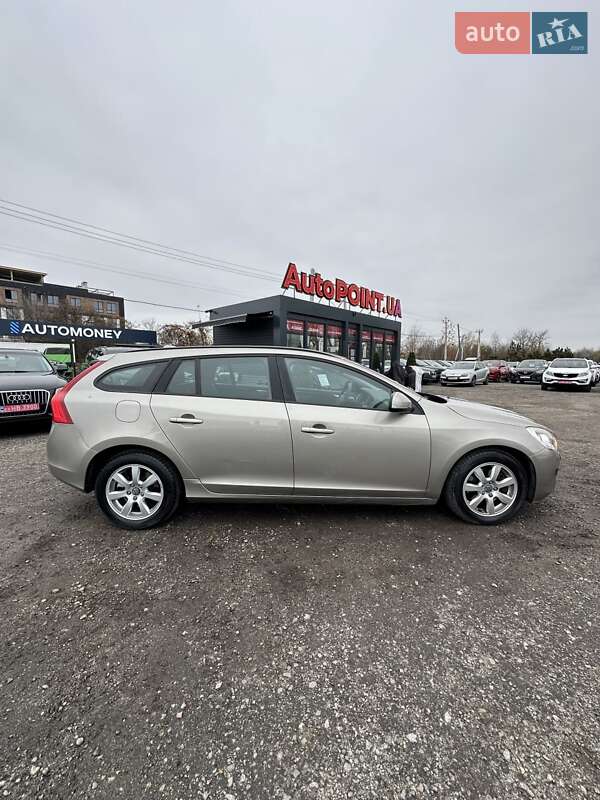 Универсал Volvo V60 2011 в Белогородке