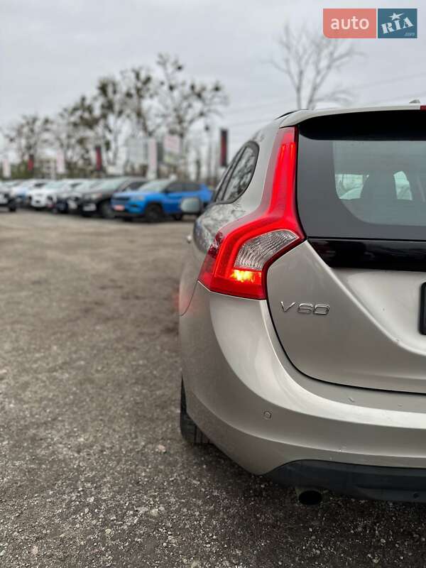 Универсал Volvo V60 2011 в Белогородке