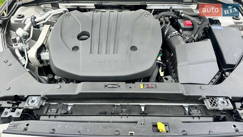 Универсал Volvo V60 2021 в Ровно
