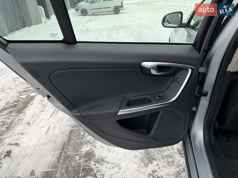 Универсал Volvo V60 2013 в Луцке фото 22 Универсал Volvo V60 2013 в Луцке