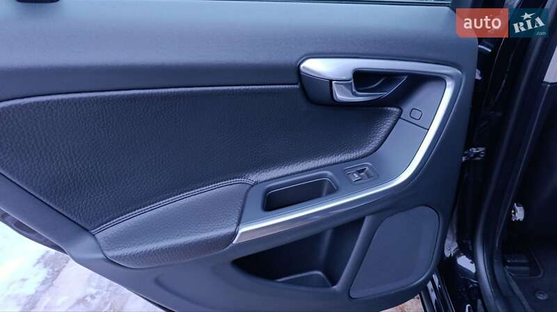 Универсал Volvo V60 2011 в Стрые