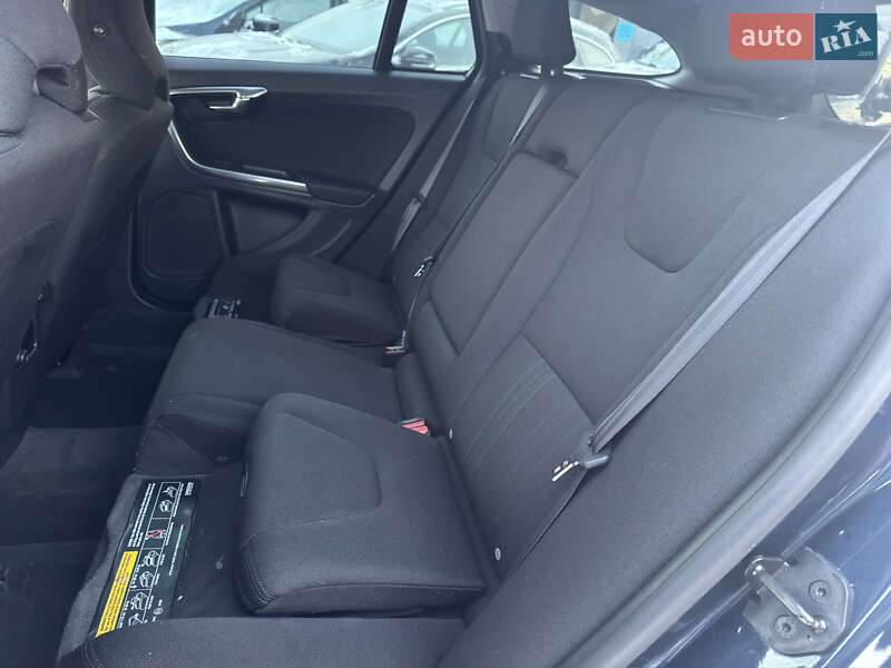 Универсал Volvo V60 2012 в Киеве