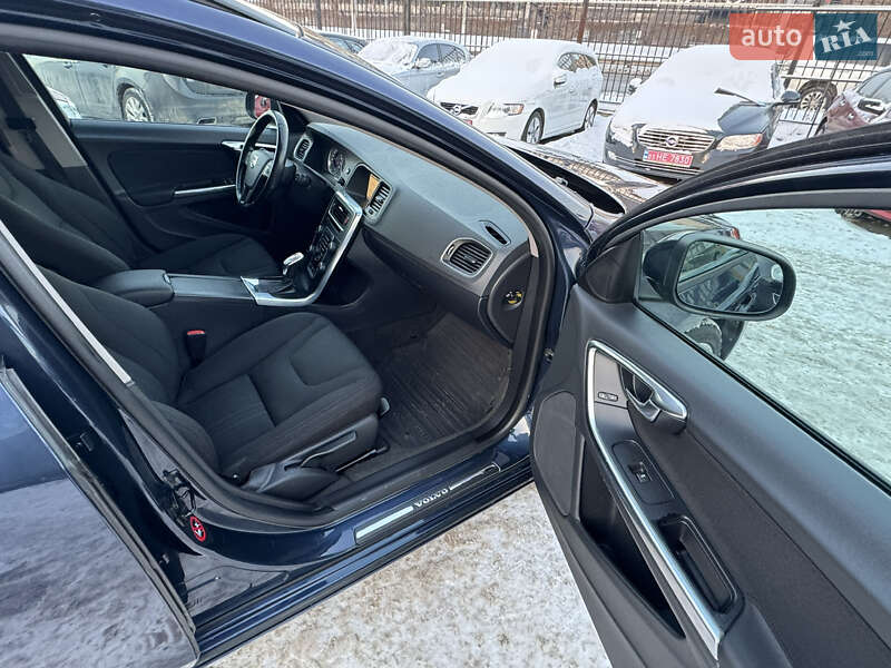 Универсал Volvo V60 2012 в Киеве