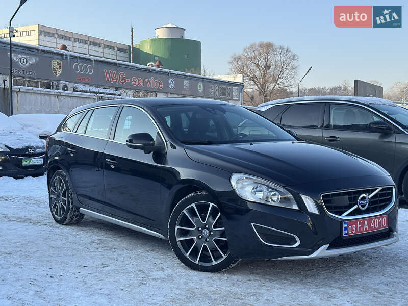 Универсал Volvo V60 2011 в Киеве