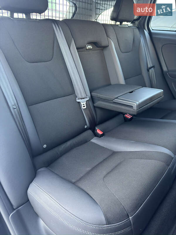 Универсал Volvo V60 2011 в Киеве