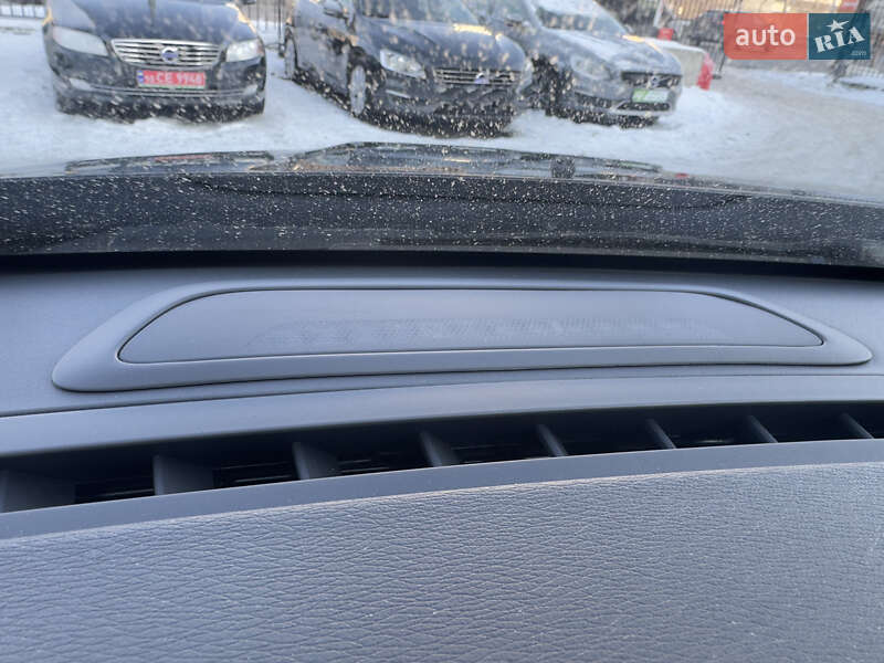 Универсал Volvo V60 2011 в Киеве