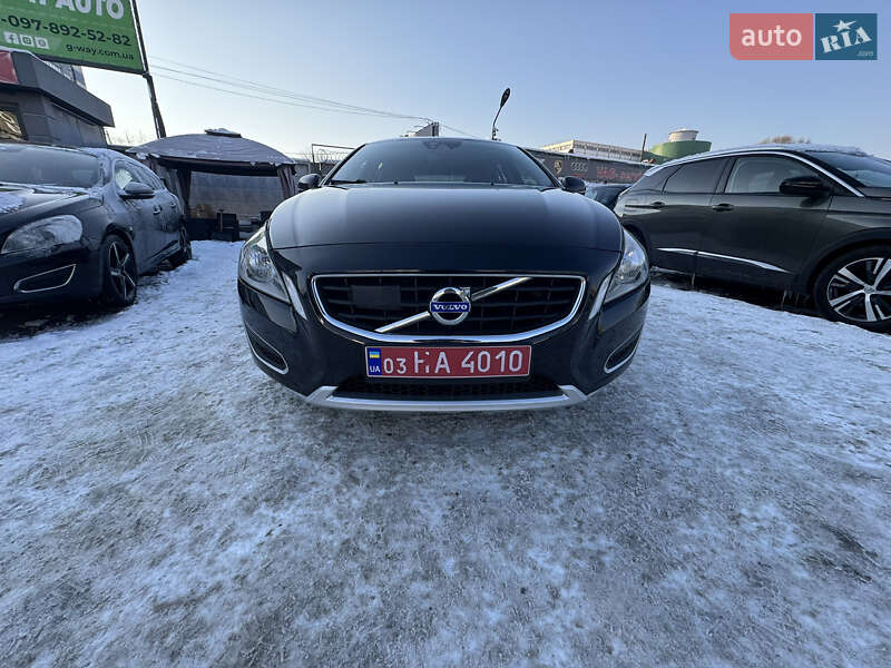 Универсал Volvo V60 2011 в Киеве