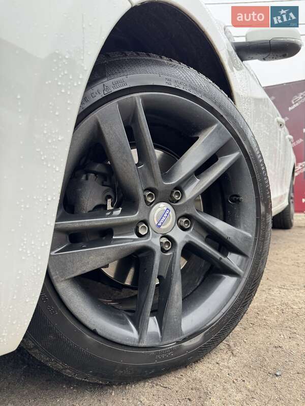 Универсал Volvo V60 2016 в Сумах фото 6 Универсал Volvo V60 2016 в Сумах