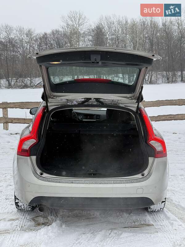 Универсал Volvo V60 2011 в Сумах фото 14 Универсал Volvo V60 2011 в Сумах