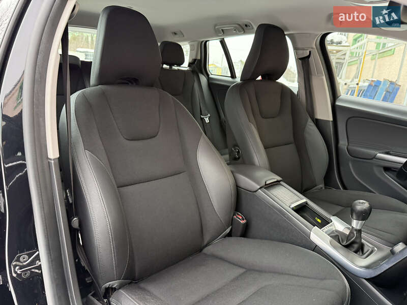 Универсал Volvo V60 2011 в Стрые фото 24 Универсал Volvo V60 2011 в Стрые
