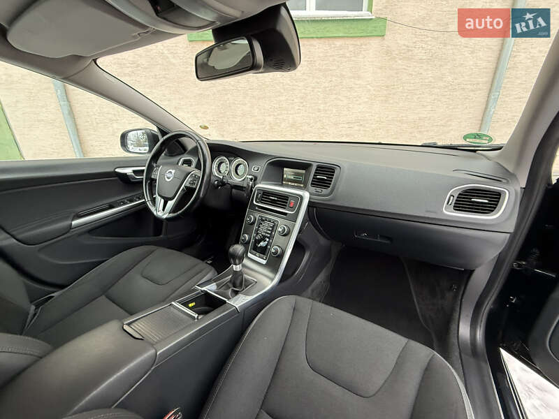 Универсал Volvo V60 2011 в Стрые фото 25 Универсал Volvo V60 2011 в Стрые