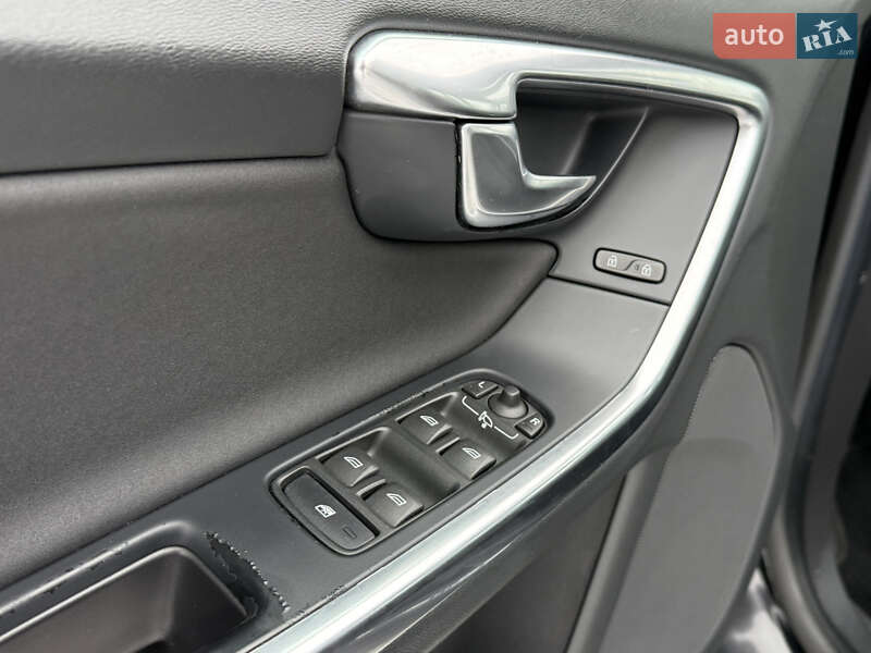 Универсал Volvo V60 2011 в Стрые фото 38 Универсал Volvo V60 2011 в Стрые