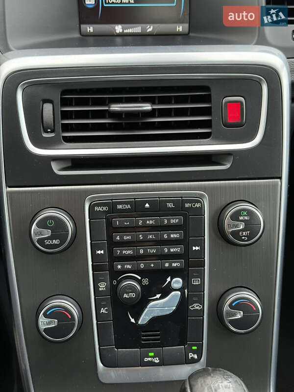 Универсал Volvo V60 2011 в Стрые фото 44 Универсал Volvo V60 2011 в Стрые