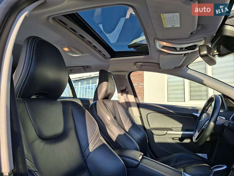 Универсал Volvo V60 2014 в Ровно фото 30 Универсал Volvo V60 2014 в Ровно