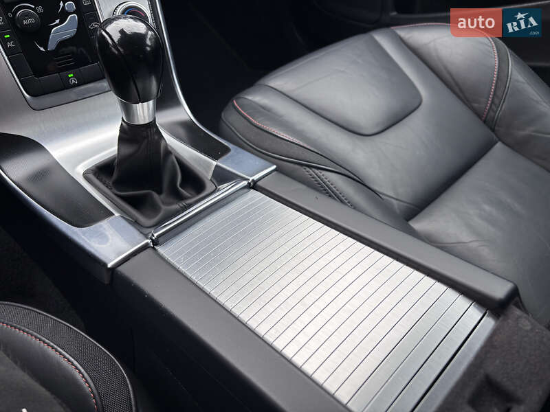 Универсал Volvo V60 2015 в Стрые