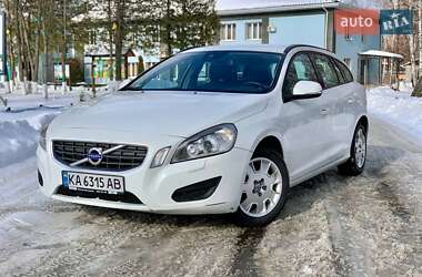 Универсал Volvo V60 2012 в Малине