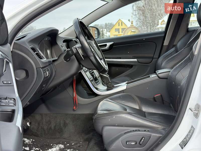 Универсал Volvo V60 2015 в Бродах фото 20 Универсал Volvo V60 2015 в Бродах