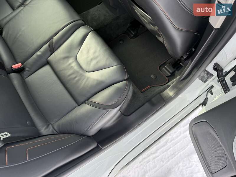 Универсал Volvo V60 2015 в Бродах фото 50 Универсал Volvo V60 2015 в Бродах