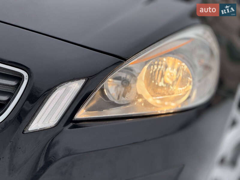 Універсал Volvo V60 2011 в Стрию