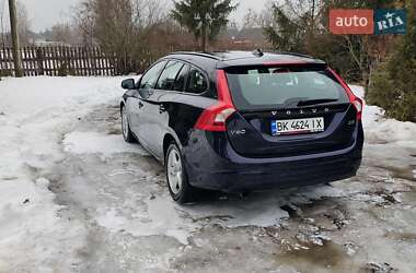 Универсал Volvo V60 2015 в Заречном фото 4 Универсал Volvo V60 2015 в Заречном