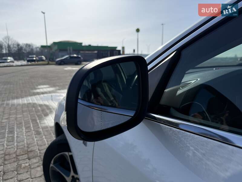 Универсал Volvo V60 2015 в Бродах фото 26 Универсал Volvo V60 2015 в Бродах