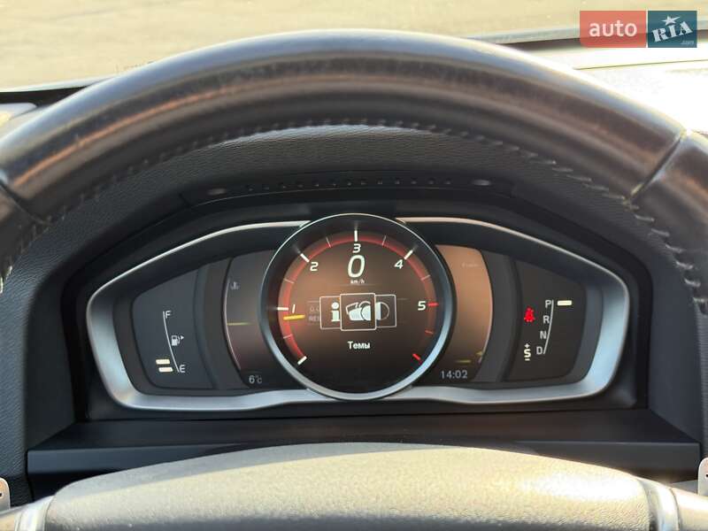 Универсал Volvo V60 2015 в Бродах фото 56 Универсал Volvo V60 2015 в Бродах