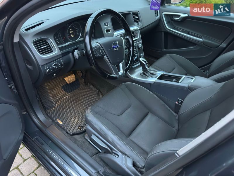 Универсал Volvo V60 2014 в Ивано-Франковске