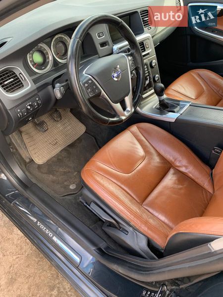Универсал Volvo V60 2012 в Изюме фото 23 Универсал Volvo V60 2012 в Изюме