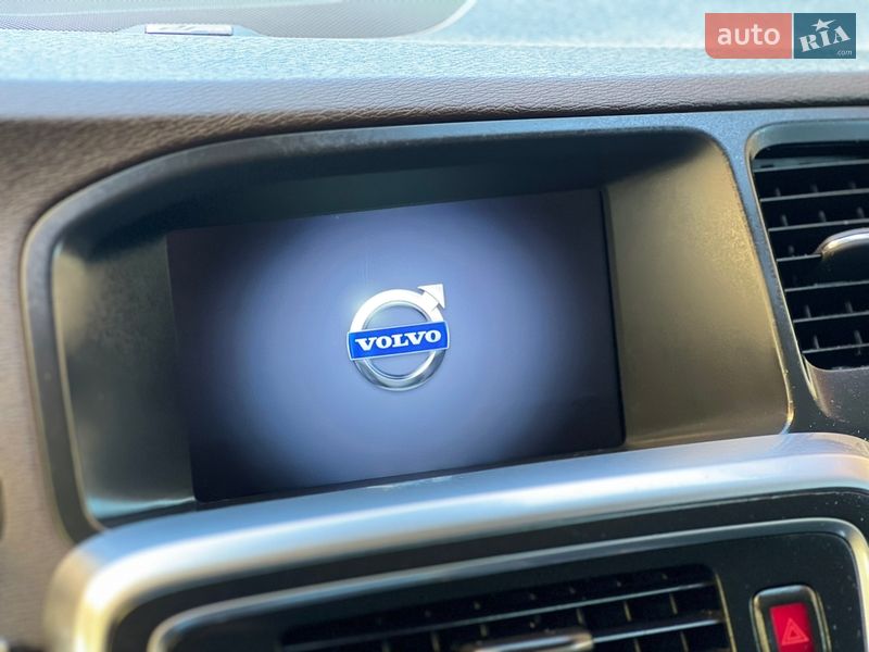 Универсал Volvo V60 2010 в Стрые