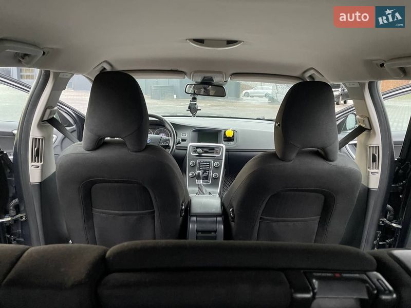 Універсал Volvo V60 2011 в Зборові
