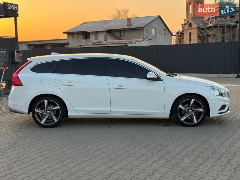 Универсал Volvo V60 2011 в Луцке