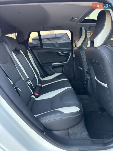 Универсал Volvo V60 2011 в Луцке