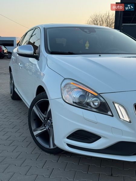 Универсал Volvo V60 2011 в Луцке