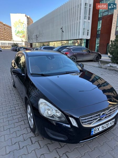 Универсал Volvo V60 2011 в Хмельницком