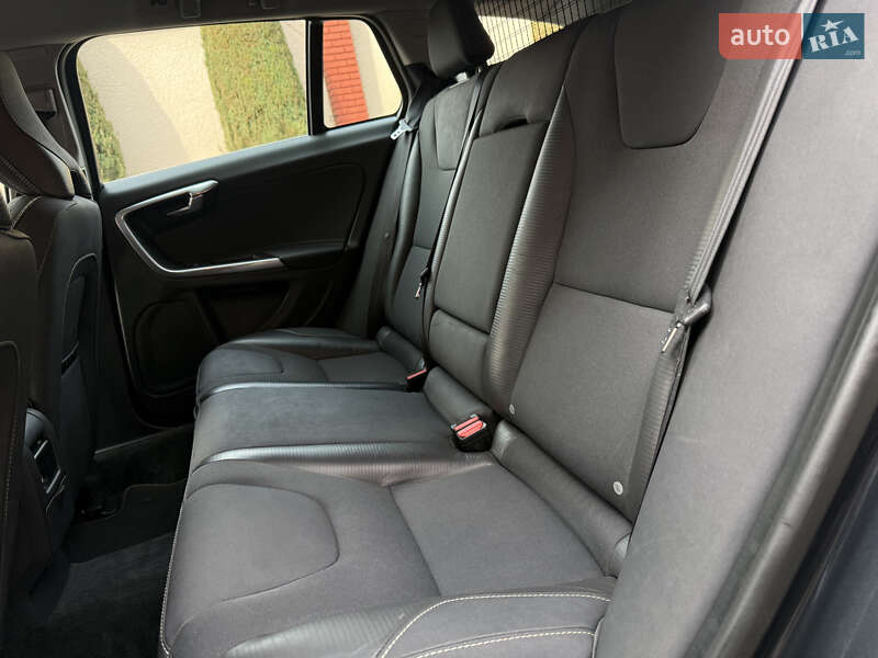 Універсал Volvo V60 2012 в Стрию