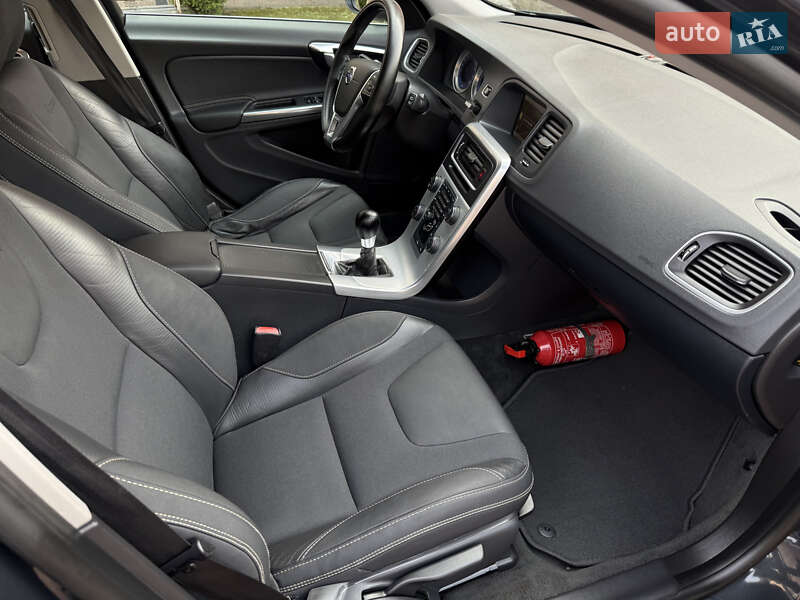 Універсал Volvo V60 2012 в Стрию