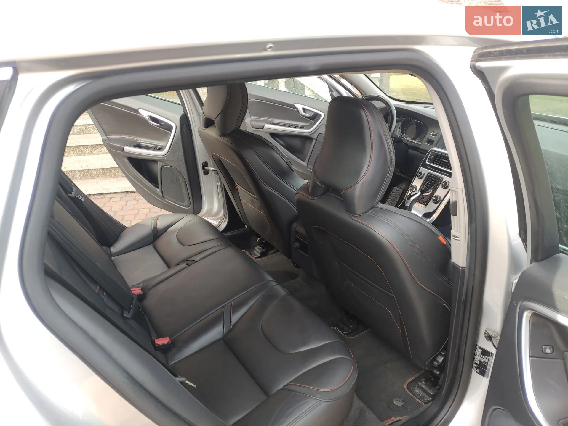 2016 Volvo V60 - мініатюра 13