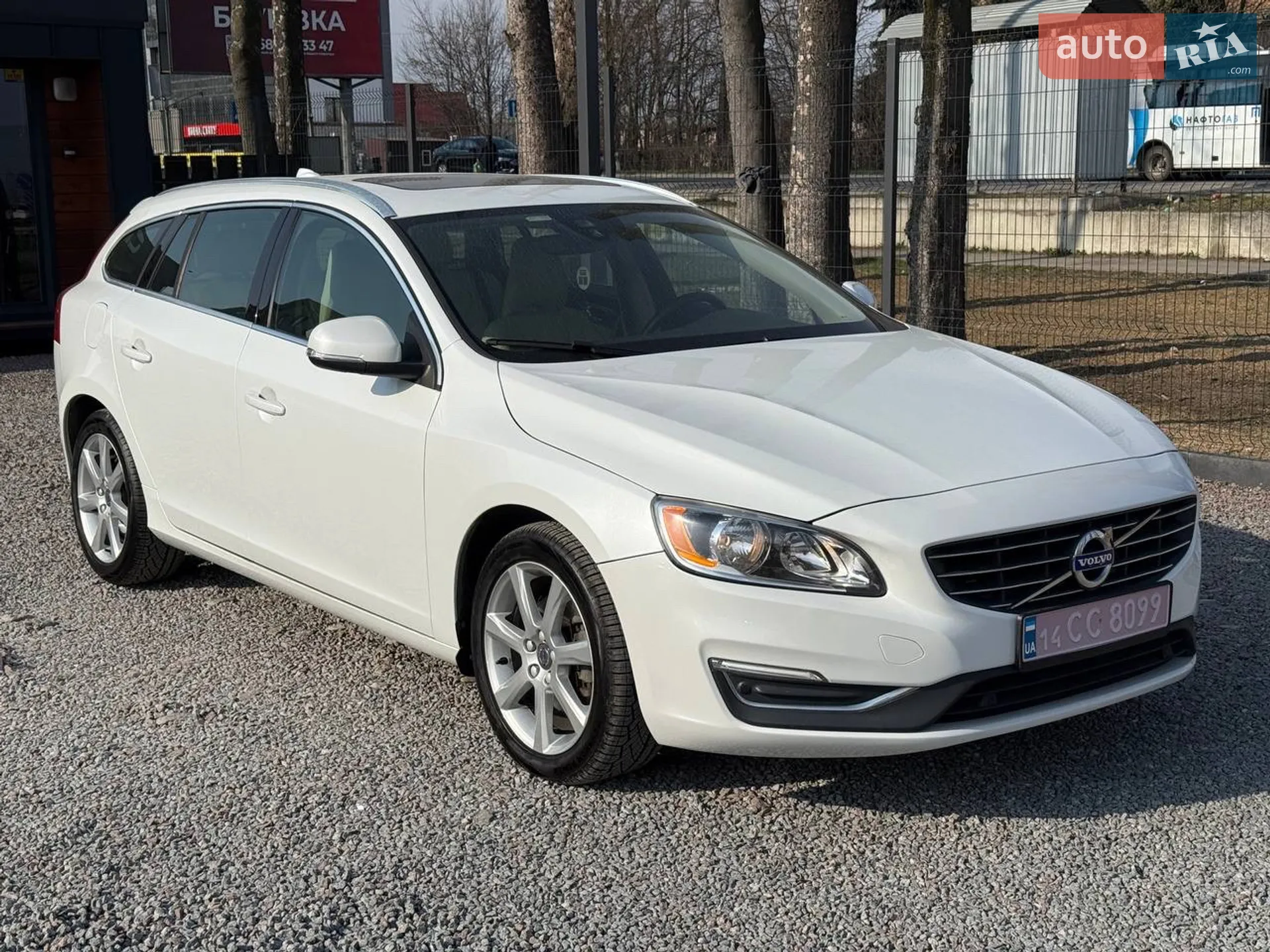 2017 Volvo V60 - мініатюра 17