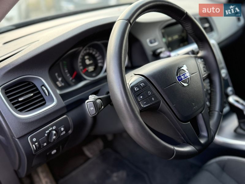 Универсал Volvo V60 2016 в Ровно