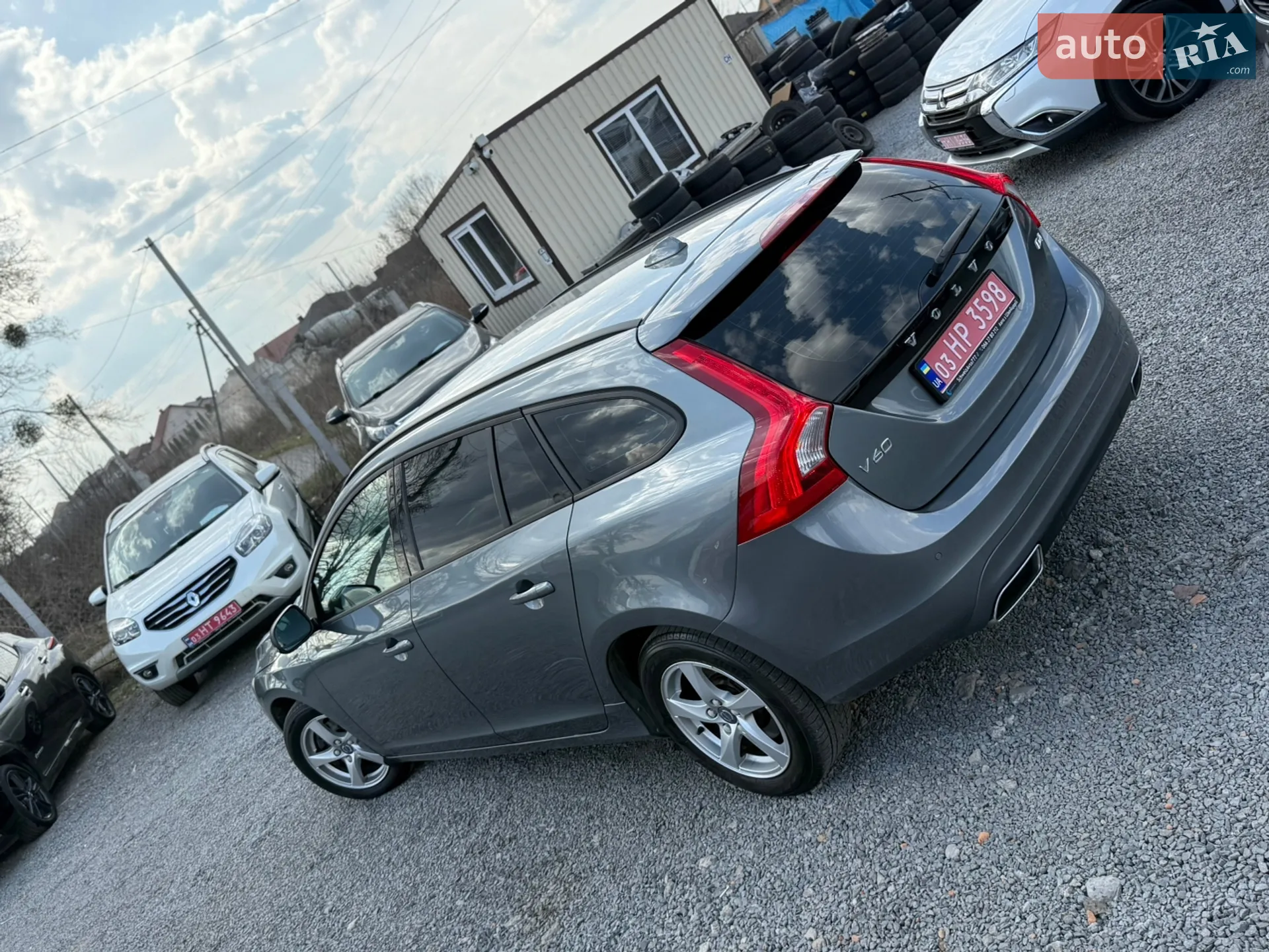 2016 Volvo V60 - мініатюра 6